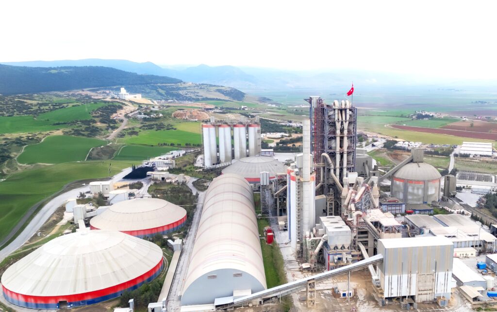 Geçerli görselin alternatif metni yok. Dosya adı: CIMKO-NARLI-FABRIKASI-scaled.jpg